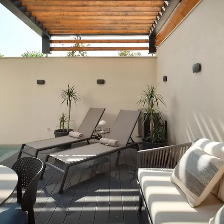 Luxury With Private Heated Pool - Znjan Angala * Split