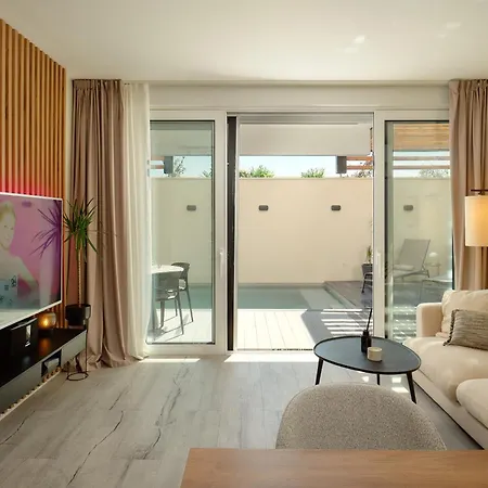 Luxury With Private Heated Pool - Znjan Angala