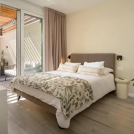 Luxury With Private Heated Pool - Znjan Angala