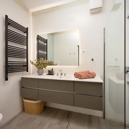 Apartamento Luxury With Private Heated Pool - Znjan Angala